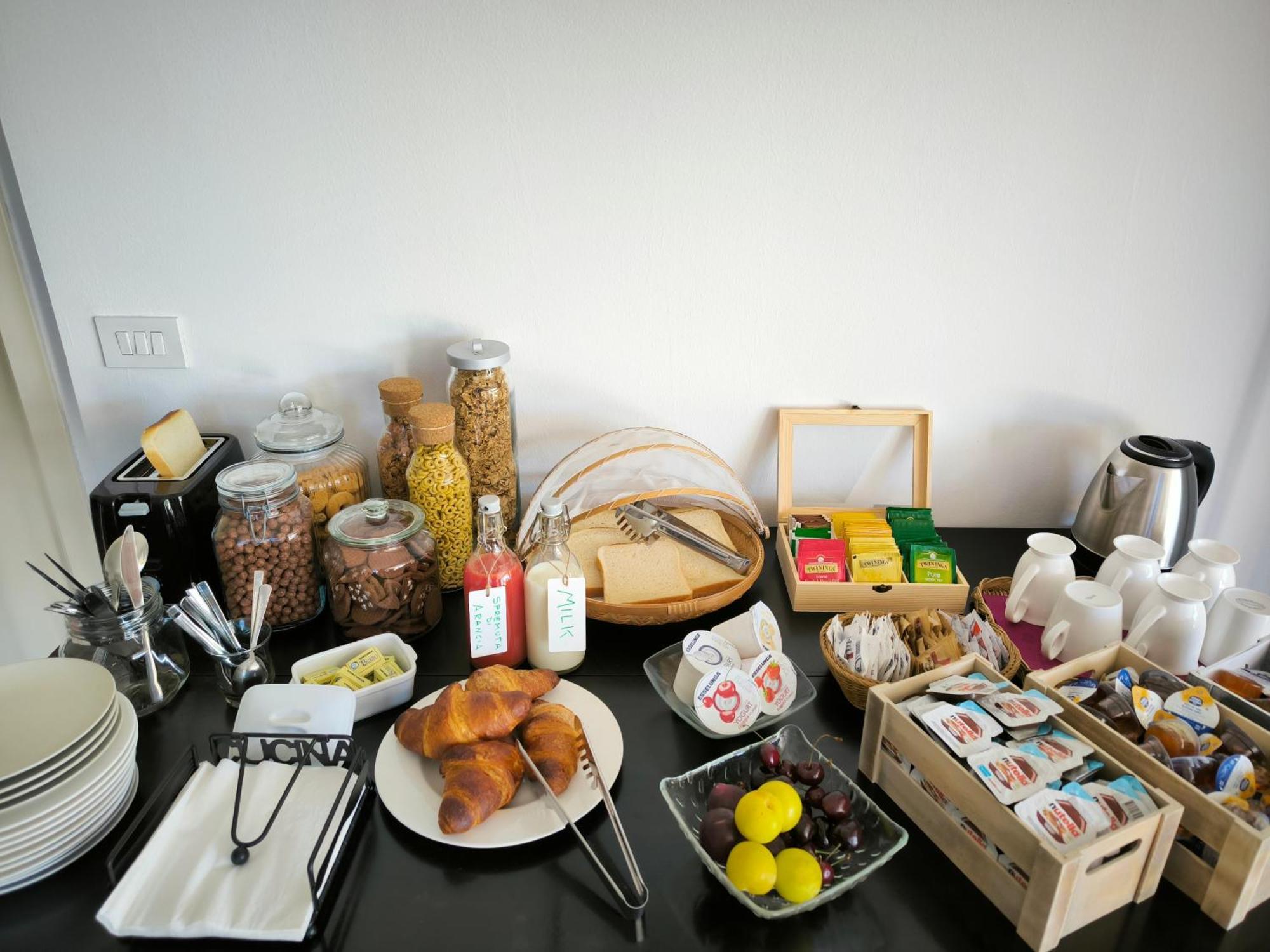 Versilia - Pietrasanta - Le Colmate Guesthouse トンファーノ エクステリア 写真